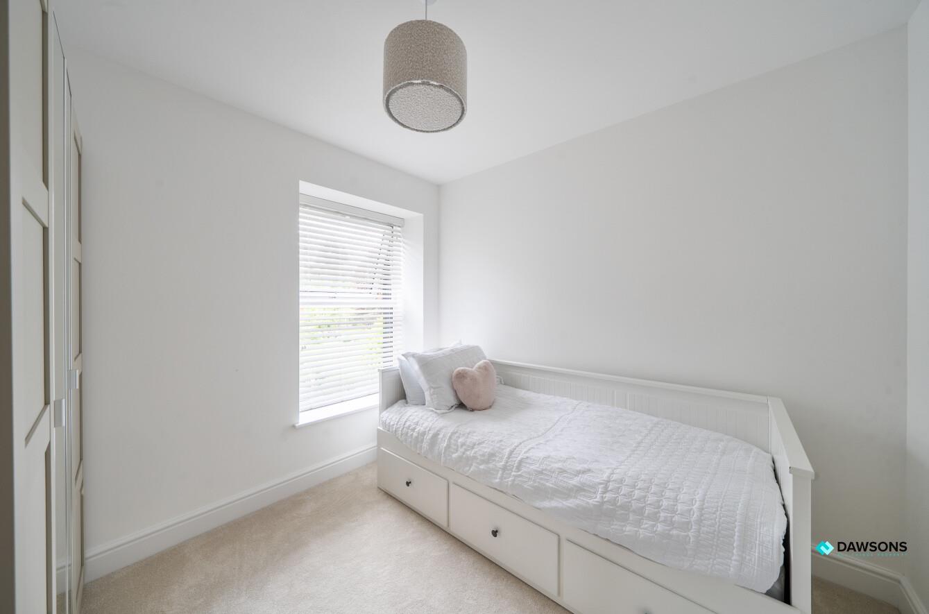 Trosserch Road, Llangennech, Llanelli, SA14 8AX